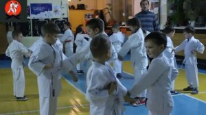 КАРАТЕ ШОТОКАН ПЕРВЫЙ ЭКЗАМЕН НОВИЧКОВ БЕЛЫЙ ПОЯС 10 KYU