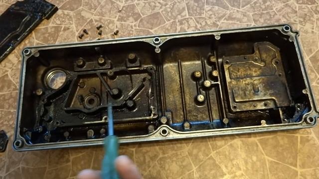 Из-за чего умирают моторы. Чистим вентиляцию картерных газов на Mazda Demio смотреть онлайн