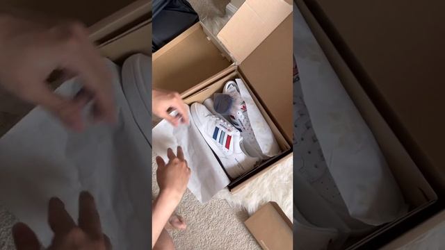 Unboxing Adidas x End Clothing Continental 80 Made in Germany (500 pairs only) смотреть онлайн