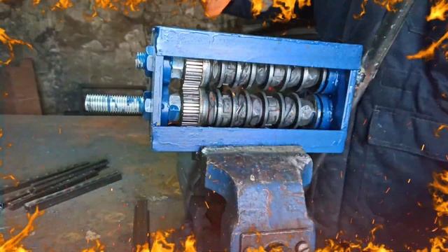 Блок декоративной прокатки с нанесением разной фактуры на профильной трубе. смотреть онлайн