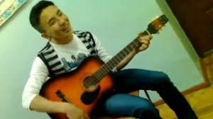 КРУТО !!!!!!!!!!!! на  ГИтаре и поёт