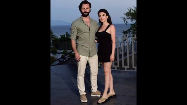 Примечательная деталь в примирении Гекберка Демирчи и Озге Ягыз! смотреть онлайн