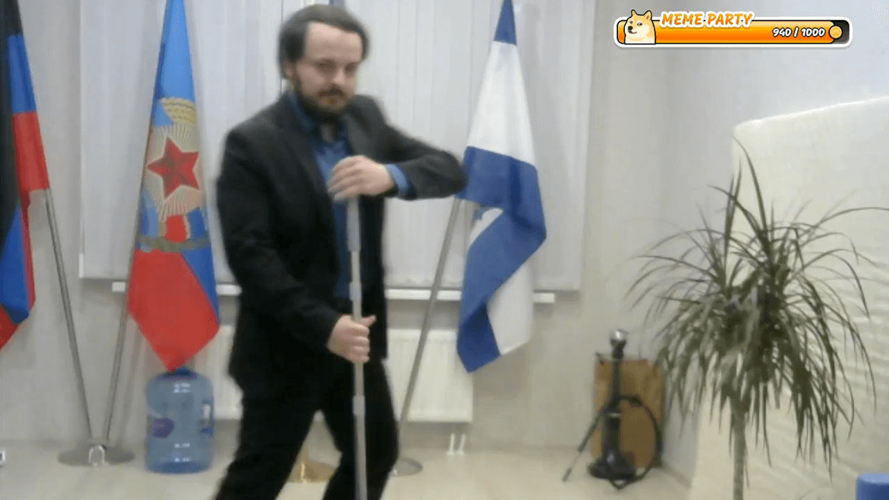 Жмиль танцует танго с шваброй // ШУЕ варик смотреть онлайн