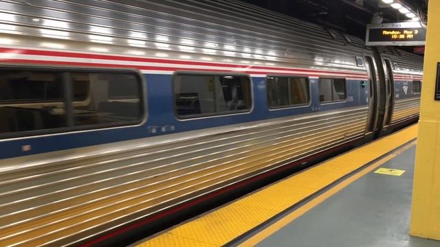 Brand-new Moynihan Train Hall at Penn Station in New York City смотреть онлайн