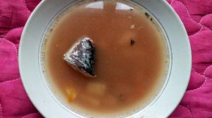 Рыбный суп из консервы с томатной пастой