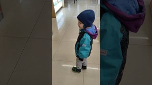 малыш потерялся в магазине