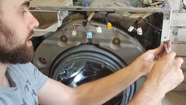 Стиральная машинка LG - замена амортизаторов своими руками смотреть онлайн