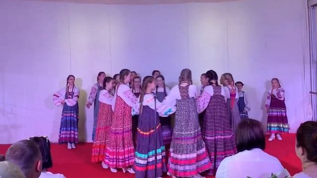 Kamarinskaya kadril/Как по улице Варваринской/The Folklore Ensemble SVETLITSA смотреть онлайн