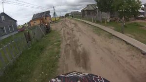 проезд через деревню Кузомень на реке Варзуга