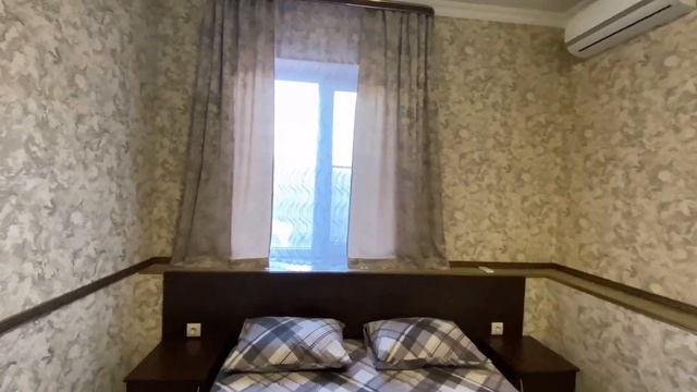 Продается дом 308 кв.м. 10 соток земли, готовый бизнес, два бассейна. 89186922458