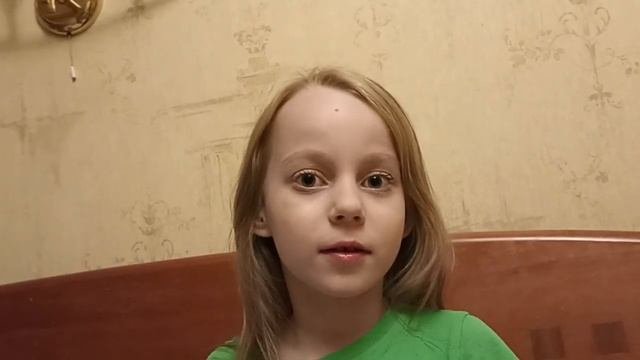 Первое интервью юной десятиклассницы Лейи Тепляковой (7 лет). 7岁的Leiya Teplyakova完成了9年级的学业，通过了OGE考试