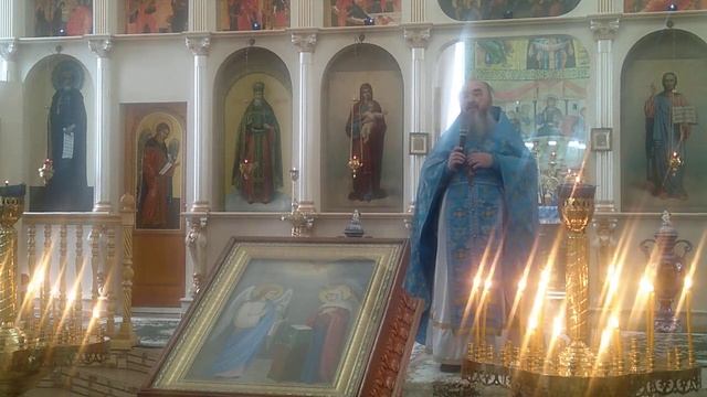 Днесь спасения нашего глави́зна!