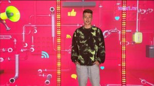 Новости Первого | Давид Туров снял клип | первый трейлер французского «Холопа»