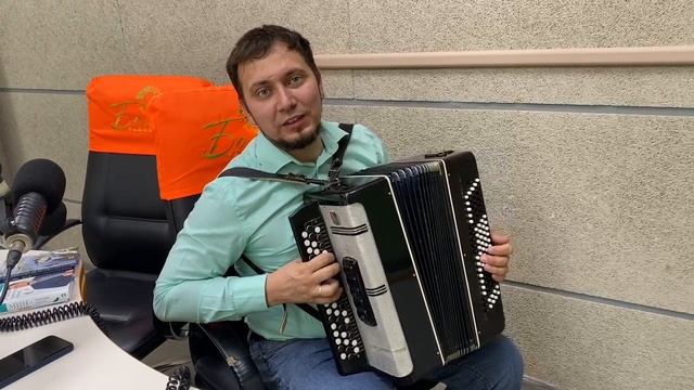 Әлеге минутларда "Болгар радиосы" ешлыгында "Татар мәйданы" тапшыруы. Кушылыгыз☺️?