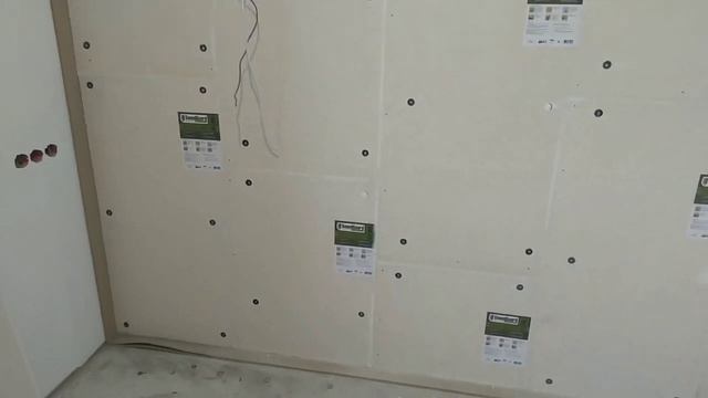 Монтаж шумоизоляция стены панели SoundGuard Gipslock 30 Подрозетник Ультракустик 4 поста