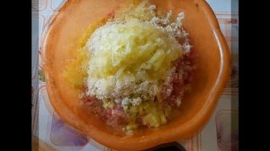 Фаршированный перец с мясом, рисом и кабачком