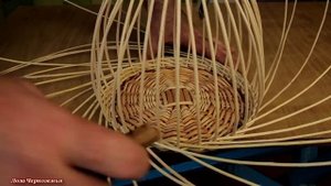 Плетение хлебницы тарелочки фруктовницы "ДОМАШНЯЯ" из лозы, ивового прута