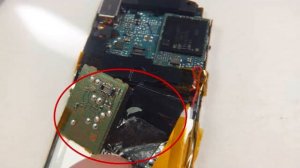 How to take apart a SONY Walkman NWZ-E463 NWZ-E464 NWZ-E465  and change battery