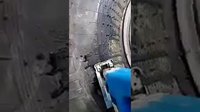 как разрезать автомобильную покрышку смотреть онлайн