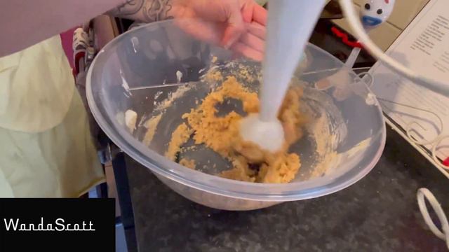 Wandas DISNEY NUM NUM COOKIES | How to Cook | Unofficial Disney Park Cook Book смотреть онлайн