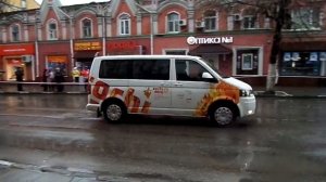 11.01.2014. Микроавтобус 'Volkswagen-Caravelle'. Олимпийский огонь 'Сочи`2014'.