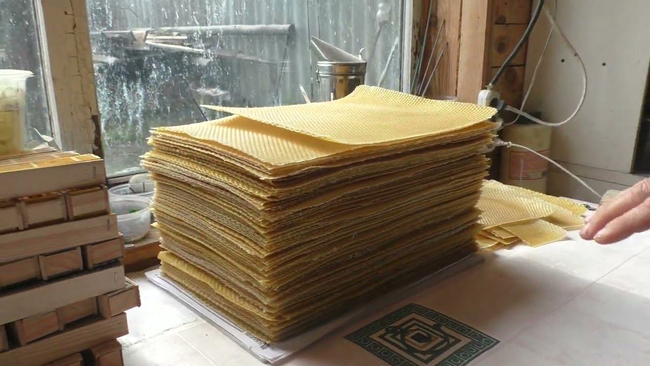 ВОЩИНА для ПЧЁЛ ИЗ СВОЕГО ВОСКА смотреть онлайн