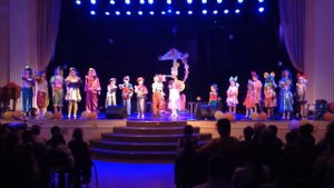 Выступление детей театра "Сказка".Костромской областной  Дворец творчества детей и молодёжи.