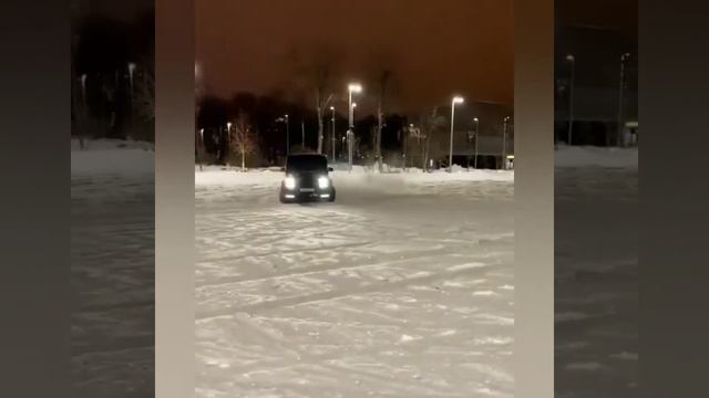 Mercedes Benz G63 дрифт смотреть онлайн