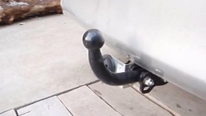 Фаркоп на Toyota Corolla