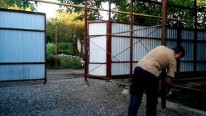 Приспособление для быстрой установки столбов для заборов