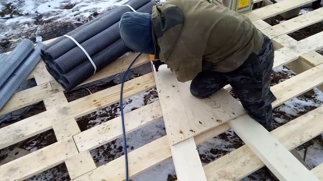 Сборка стропильных ферм на фанерных накладках смотреть онлайн