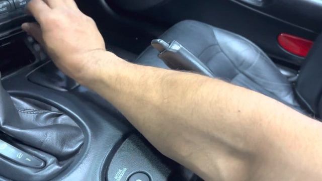 2003 Chevrolet Corvette 2dr Convertible 37K MILES, 5.7L V8, SATELLITE RADIO, ALLOY WHEELS, LEATHER смотреть онлайн