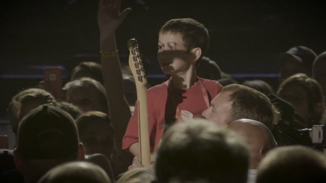 Brad Paisley On Inspiring Today's Young Guitarists | Artist Signature Series | Fender смотреть онлайн