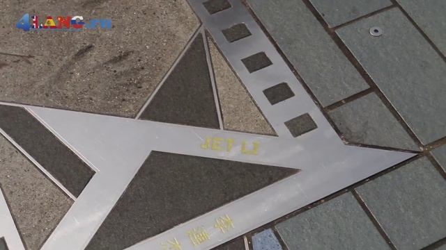 Аллея Звезд в Гонконге. О знаменитостях на английском языке смотреть онлайн