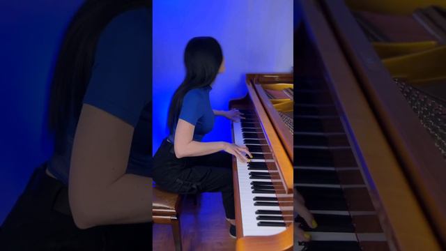 Linkin Park on piano 💙