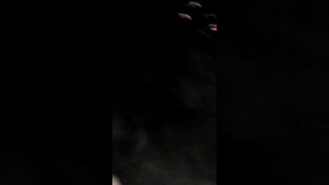 снимаем  красату  около красного здания  и прикалываемся друг над другом