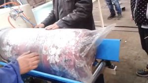 Машина для скрутки поролоновых матрасов