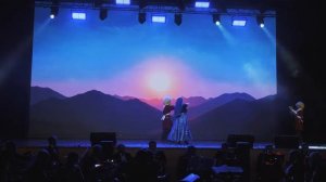 Народный ансамбль танца 《МОЛОДОСТЬ ЛИЗГИНКИ》