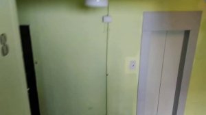 Электрический лифт могилёвлифтмаш Нева трейд 2015 года выпуска скорость V=1 м.с Г/П=400 кг