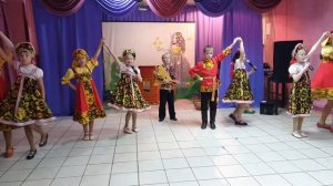 Ансамбль "Ладушки". Русс.нар. песня "Полно нам горе горевати".