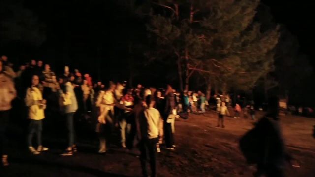 ПРОВОДЫ ЛЕТА - ОГРОМНЫЙ КОСТЁР В УФАЛЕЕ. НАРОДНАЯ ТРАДИЦИЯ. УРАЛ, ЛЕТО - 2021 смотреть онлайн