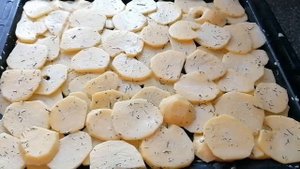 КАРТОФЕЛЬНАЯ ЗАПЕКАНКА С ФАРШЕМ И ГРИБАМИ. Просто и вкусно.