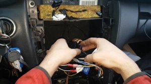Radio Removal & Replacement - Mercedes C200 w203