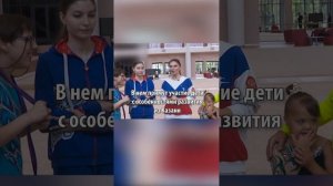 Алина Кабаева появилась на публике — в цветах российского флага, красивая