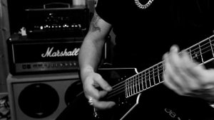 Does the BUGERA G5 INFINIUM do METAL ?