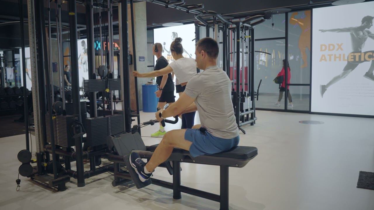 Тяга горизонтального блока узким параллельным хватом/ Horizontal Row cabel