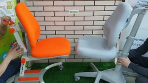 Онлайн шоу-рум "Правильно-сиди": чем отличается универсальное кресло от модели к " растущему" столу