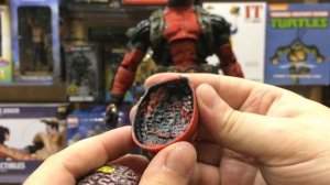 Обзор фигурки Дэдпула — Neca Marvel Ultimate 1/4 Deadpool Figure Review