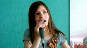 Журавли(cover Марк Бернес) Ксения Незнамова 8 лет