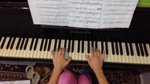 Ennio Morricone - Le Professionnel "Chi Mai" - Greatest Hits on Piano